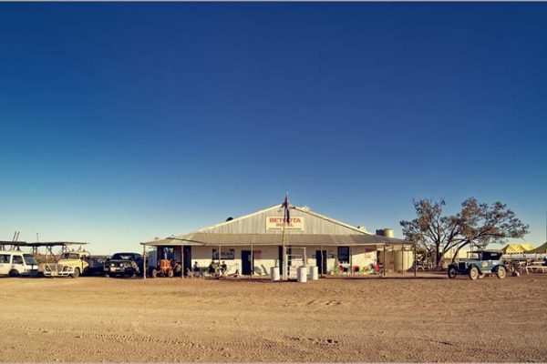 286_04a_PAN-299-Outback Pub